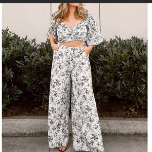 NOT FOR SALE- Currently looking for these in an XS- Regular length